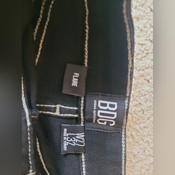 Jeans - Picture 3 of 4